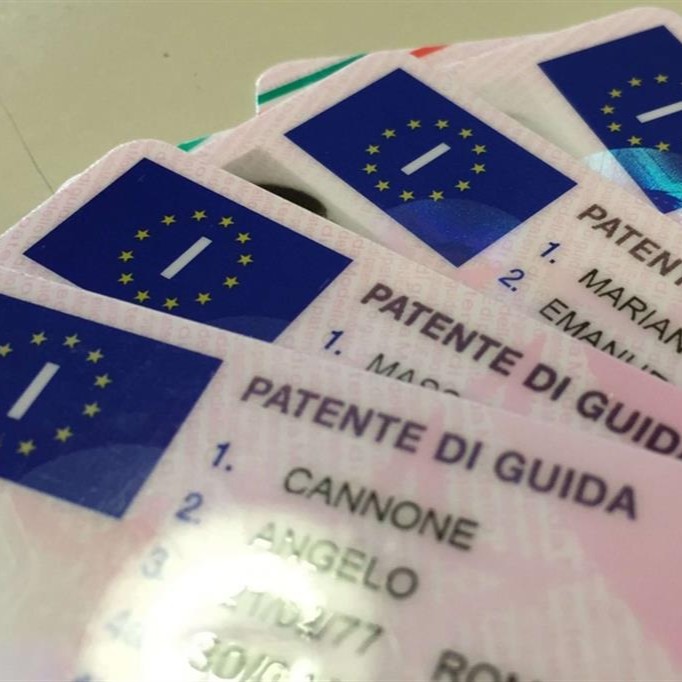 Acquista Patente di Guida Italiana Falsa